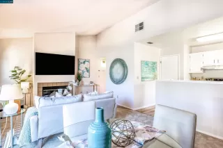 Photo #3: 41035227 Listing