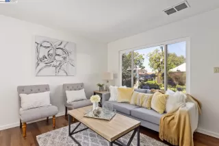 Photo #6: 41035294 Listing