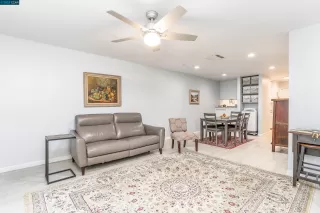 Photo #5: 41035319 Listing