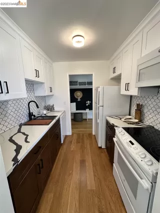 Photo #3: 41035352 Listing 