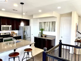 Photo #3: 41035365 Listing 