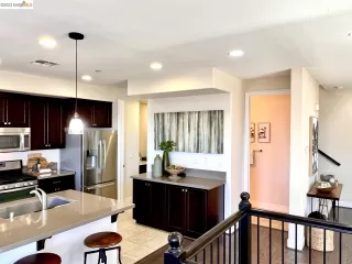 Photo #4: 41035365 Listing 