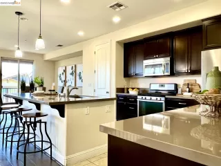 Photo #6: 41035365 Listing 