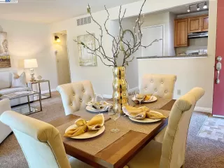 Photo #3: 41035417 Listing