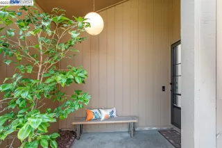 Photo #2: 41035438 Listing