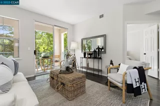 Photo #4: 41035443 Listing