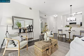 Photo #5: 41035443 Listing