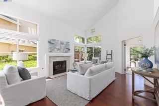 Photo #4: 41035476 Listing