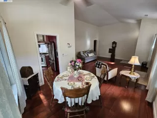 Photo #4: 41035495 Listing