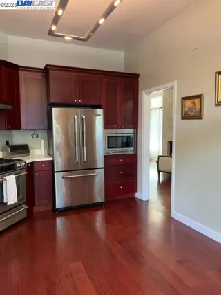 Photo #6: 41035495 Listing