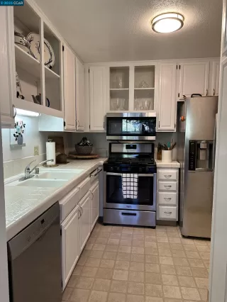 Photo #2: 41035547 Listing