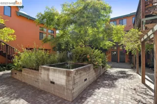 Photo #5: 41035555 Listing 