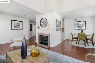 Photo #4: 41035632 Listing