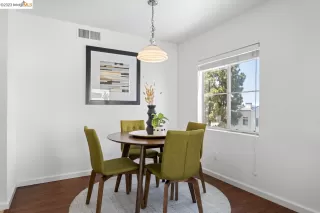 Photo #5: 41035632 Listing