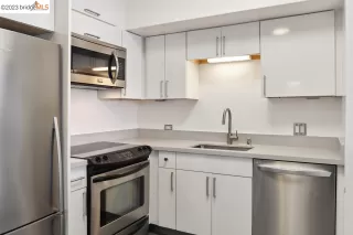 Photo #5: 41035650 Listing