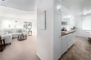 Photo #3: 41035692 Listing 