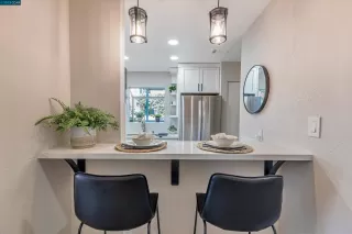 Photo #6: 41035715 Listing