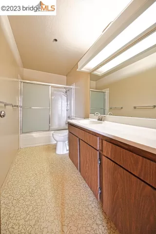 Photo #6: 41035766 Listing