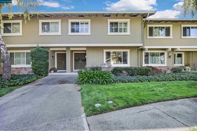 MLS: 41035767 Condo For Sale