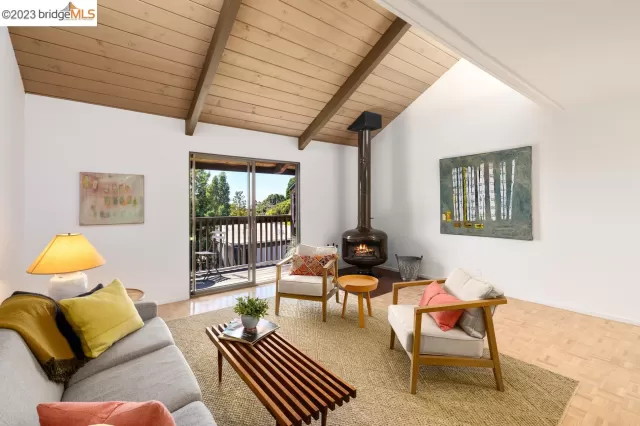MLS: 41035812 Condo For Sale