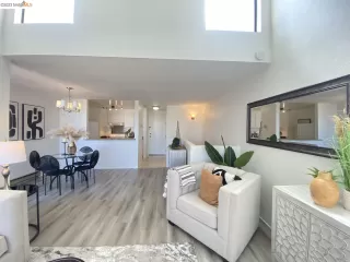 Photo #5: 41035884 Listing 