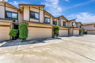 Photo #1: 41035904 Listing 