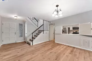 Photo #5: 41035904 Listing 