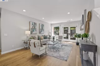 Photo #2: 41035920 Listing