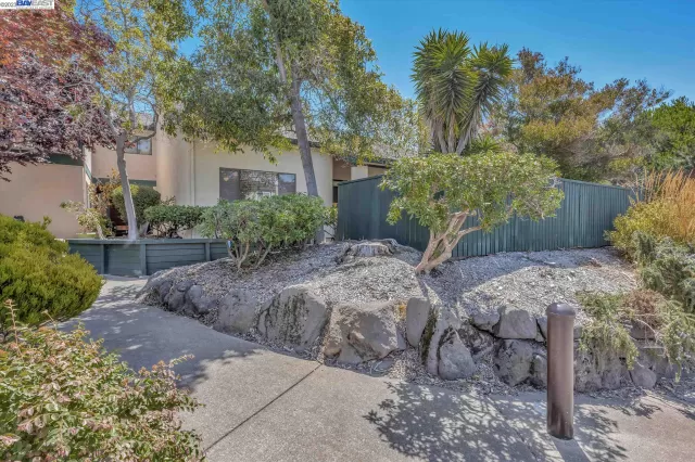 MLS: 41035942 Condo For Sale