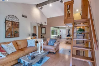 Photo #4: 41035942 Listing