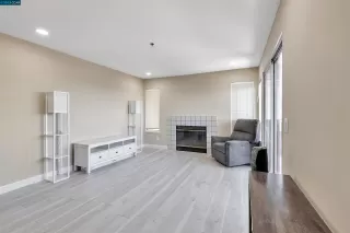 Photo #2: 41035945 Listing