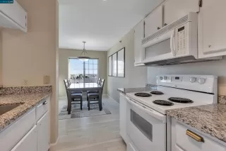 Photo #6: 41035945 Listing