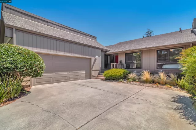 MLS: 41035946 Condo For Sale