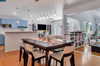 Photo #6: 41035946 Listing