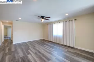 Photo #4: 41035983 Listing 