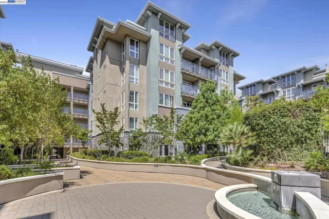 MLS: 41036007 Condo For Sale