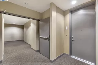 Photo #4: 41036007 Listing