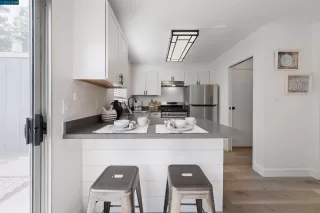 Photo #5: 41036058 Listing 