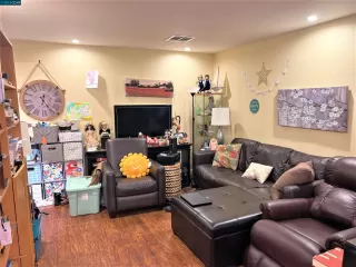 Photo #6: 41036098 Listing 