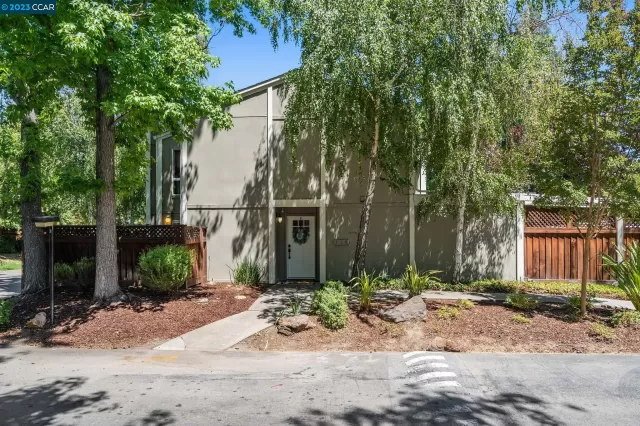 MLS: 41036131 Condo For Sale