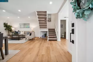 Photo #2: 41036131 Listing