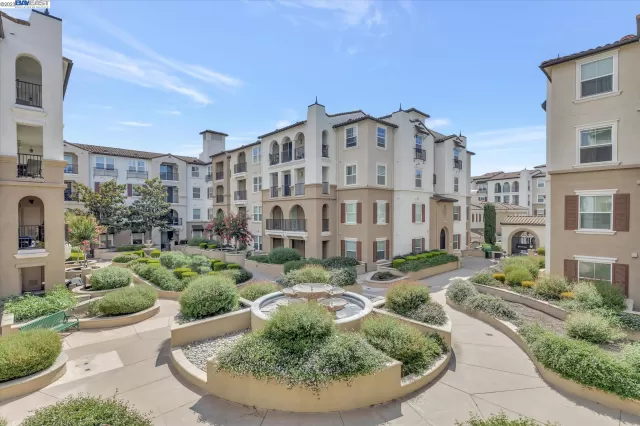 MLS: 41036184 Condo For Sale