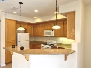 Photo #4: 41036191 Listing