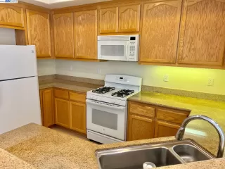 Photo #5: 41036191 Listing