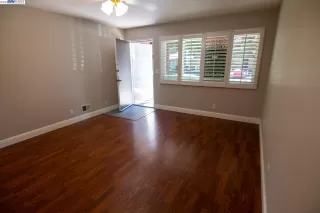 Photo #4: 41036255 Listing