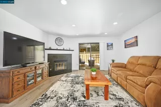 Photo #2: 41036281 Listing