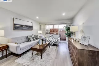 More Details about MLS # 41036318 : 260 INDUSTRIAL # 36