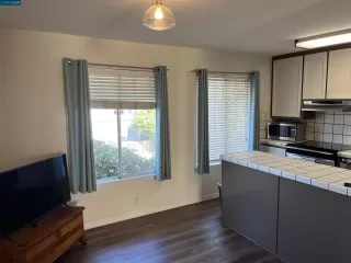 Photo #3: 41036362 Listing