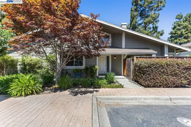 MLS: 41036417 Condo For Sale
