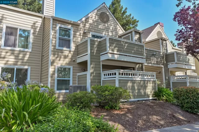 MLS: 41036421 Condo For Sale